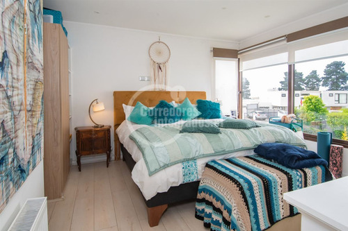 Impecable Casa En Venta, Concón Y Con Un Maravilloso Quincho