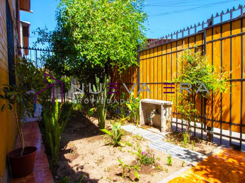 Casa De 2 Pisos 2d 1b A Pasos De Av 4pte. (103825)