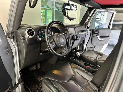 Jeep Wrangler 3.6 Unlimited Sahara 4x4 At