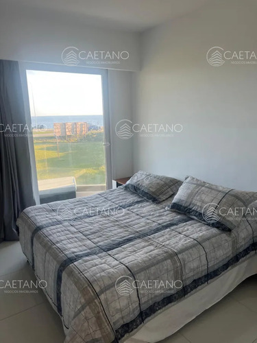 Venta Apartamento 2 Dormitorios. Playa Mansa, Punta Del Este.