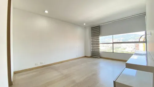 Apartamento En Venta En Jardines. Cod V12694
