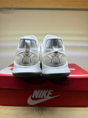 Tenis Nike Kobe Mamba Focus Originales Blanco Lisa 7 Mx (Usado)