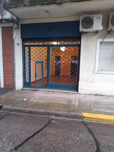 Alquila Dueño Bucarest Y Turín Frente A Plaza.