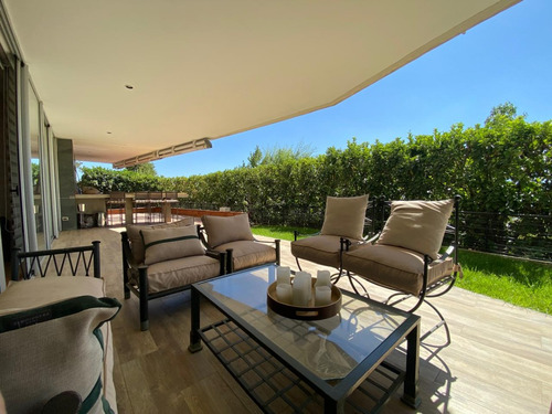 Dúplex Con Jardín Propio En San Carlos, Comisión 1,8%