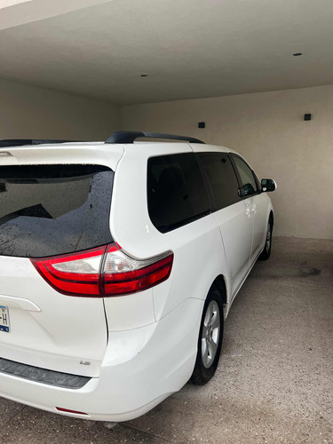 Toyota Sienna 3.5 Le V6 At