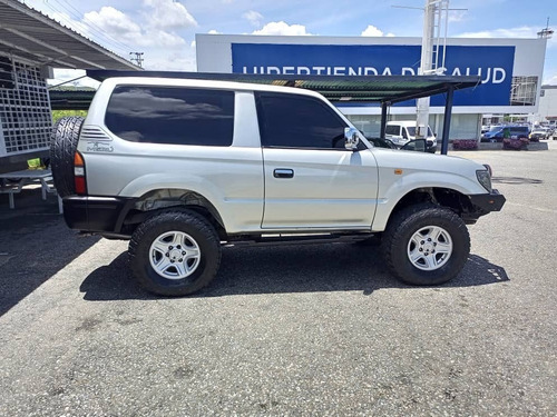 Imagen 8 de 16 de Toyota Meru