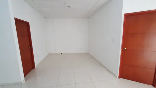 En Nueva Floresta Se Alquila Apartamento