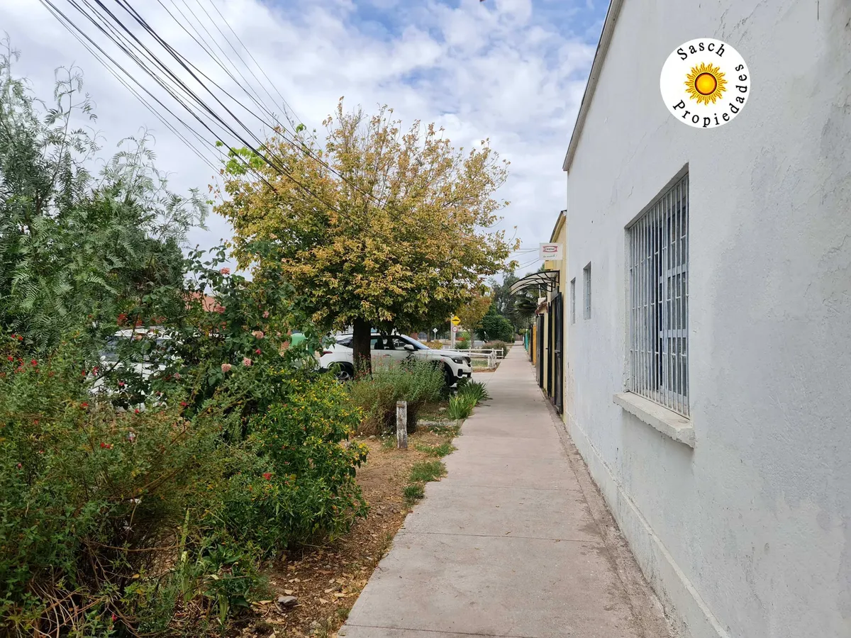 Imagen 1 de 13 de Venta Amplia Casa /comercial-av.el Parron (150946)