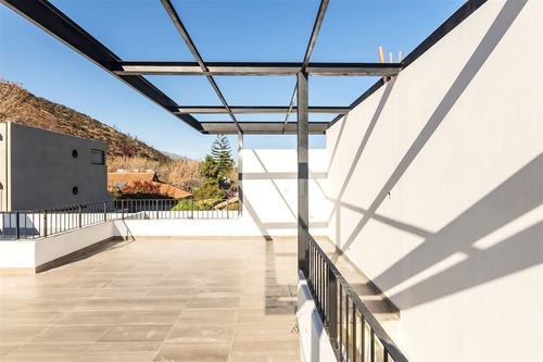 Townhouse Nueva En Las Condes