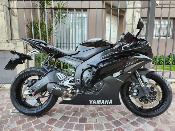 Yamaha R6