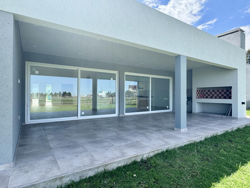 Casa En Venta Barrio San Felipe Canning