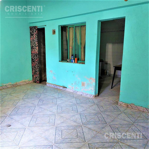 Imagen 7 de 13 de Casa - Funes - 2 Dormitorios - A Reciclar