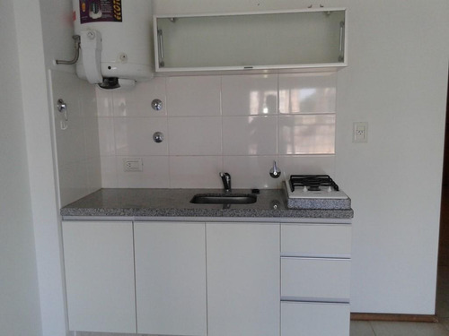 Venta Monoambiente Semi Nuevo Balcón Frente A Metros Bv. Oroño Tribunales Rosario