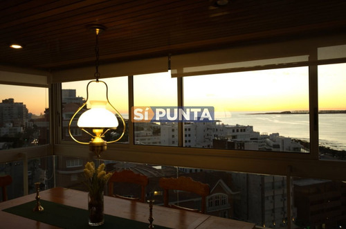 Imagen 10 de 24 de Apartamento En Playa Mansa 3 Dormitorios Alquiler