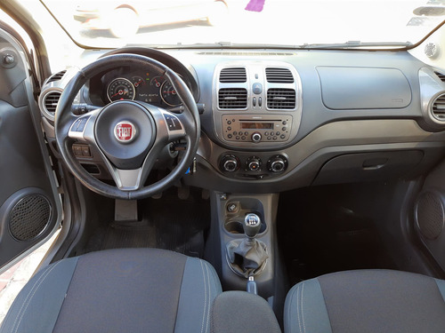 Imagen 3 de 13 de Fiat Palio 1.6 Nuevo Essence 115cv 2017