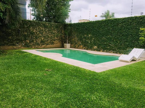 Casa (uso Comercial) En Venta, Cerro De Las Rosas. En Pleno Tejeda, Zona Norte