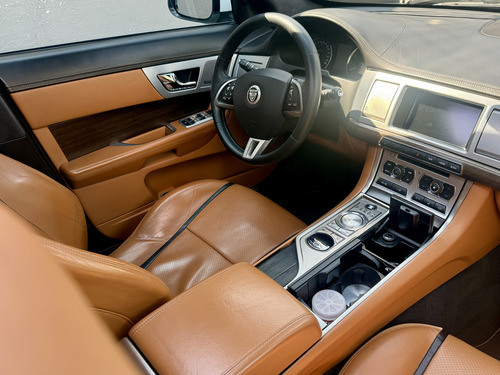 Jaguar XF 3.0 4p Luxury V6 /t At