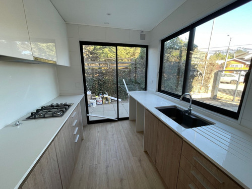 Gran Casa Nueva, 3 Pisos, Sector Los Romeros Concon