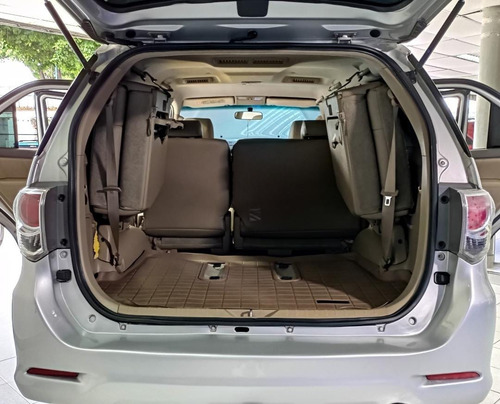 Imagen 9 de 11 de Toyota Fortuner 2014