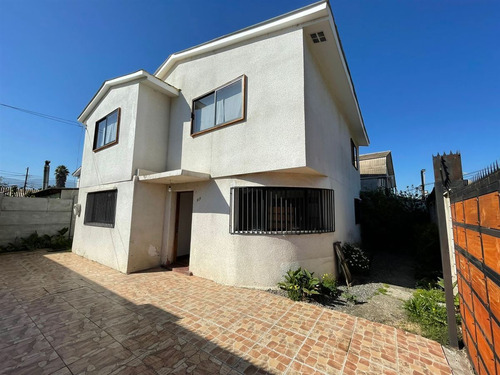 Casa En Arriendo De 3 Dorm. En Quillota