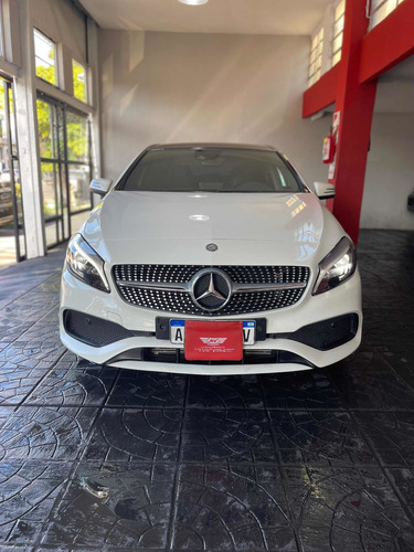 Imagen 3 de 10 de Mercedes-benz Clase A 2016 2.0 A 250 At Sport B.efficiency
