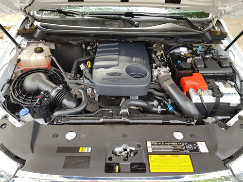 Ford Ranger Cd Xlt 4x2 Mt Linea Nueva