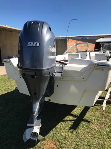 Lancha Trácker Elephant 630 Con Motor Yamaha 90hp 4 Tiempos