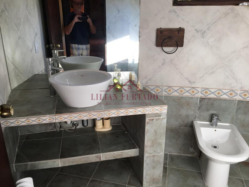 Casa En Venta Y Alquiler,espectacular Esquinera Con Piscina En Montoya - La Barra - Punta Del Este- Ref: 78