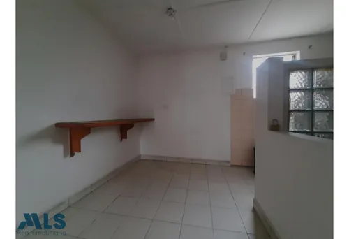 Buena Ubicación(mls#244112)