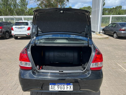 Imagen 7 de 14 de Toyota Etios 4p 1,5 Xls 6mt 2021 Dc