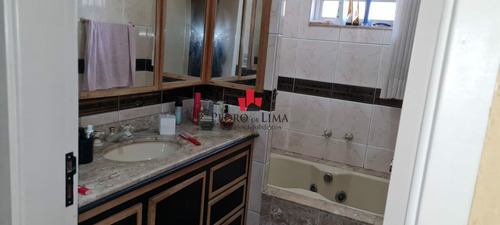 Imagem 11 de 15 de Sobrado Em Região Privilegiada, Rua Tranquila Larga,semi Mobiliado Alto Padrão Mobilidade,segurança - Pe35658