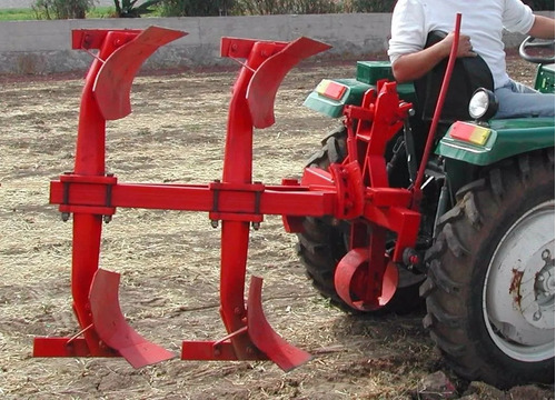 Vertedera Giratoria Implemento Tractor 28hp  A 35hp