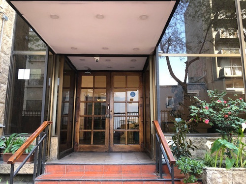 Depto. En Venta Cercano Metro Baquedano 2d 2b