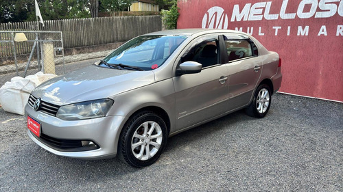 Volkswagen Voyage 1.0 Tretec Total Flex 4P