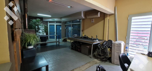 Venta: Galpon + Oficinas + Salon Comercial - Frente A Ruta 22 - Ingreso A G. Roca-