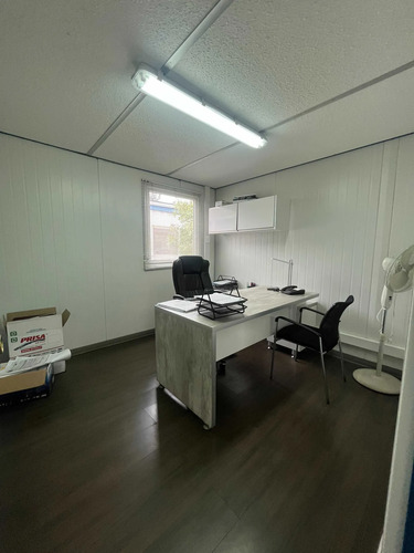 Oportunidad Amplia Oficina En Arriendo (93092)
