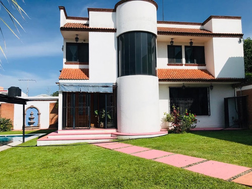 Casa Con Alberca Y Jardin, Realiza Tu Sueño Y Haz Tu Mejor Inversion