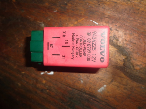 Vendo Relay De Bomba De Combustible De Volvo S70, # 94344225