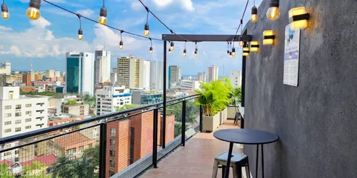 Apartamento Loft Amoblado En Moderno Edificio Jacuzzi Wifi Juanambu Cali Rentas Cortas