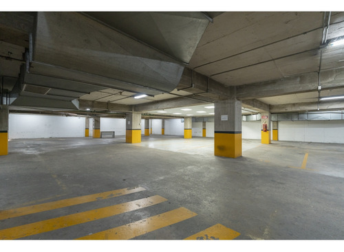 Se Vende Edf Comercial/industrial La Urbina Calle 1 78-25-05