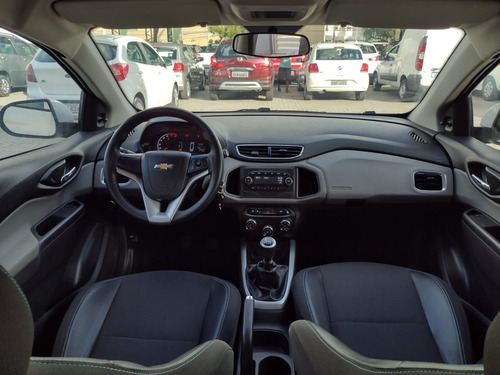 Imagem 4 de 14 de Chevrolet Onix Onix Hatch Lt 1.0 8v Flexpower 5p Mec. 20...