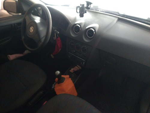 Imagem 5 de 8 de Chevrolet Celta 2007 1.0 Spirit Flex Power 5p