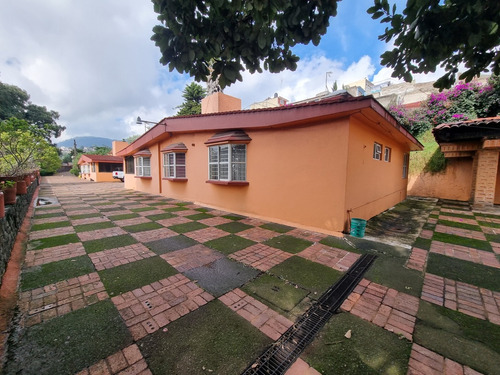 Terreno Con 2 Casas Y Árboles Frutales Lomas De La Era