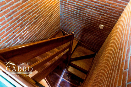 Imagen 14 de 22 de Amplio Y Hermoso Chalet En Venta