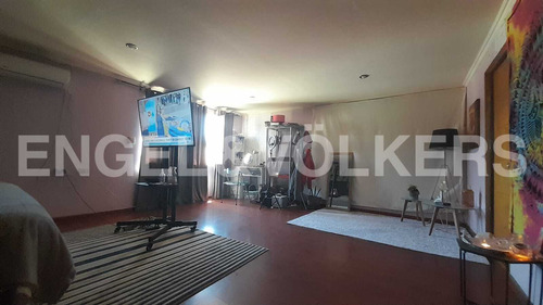Venta De Hostal Funcionando Con Casa Amoblada En Parcela.
