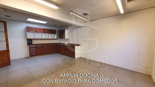 Oficina En Venta En Providencia, 25 Privados-7 Baños-10 Est.