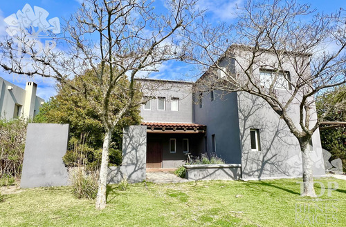 Casa En Venta En Santa Barbara