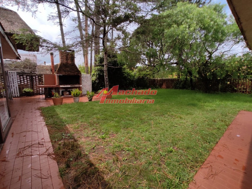 Venta De Casa En Pinares , Punta Del Este 2 Dormitorios - Ref: 6242