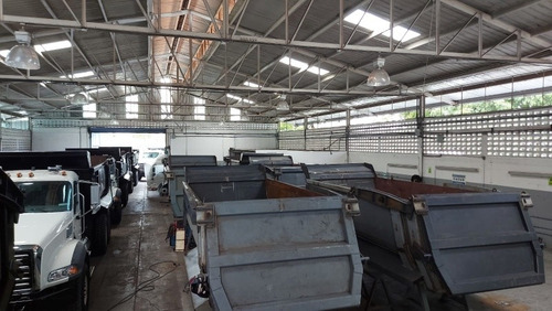 Imagen 10 de 11 de Mack Volteos Hardock 450