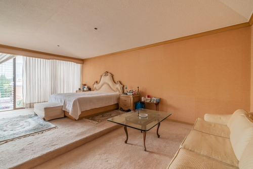 ¡descubre El Hogar De Tus Sueños En Bosques De Las Lomas!